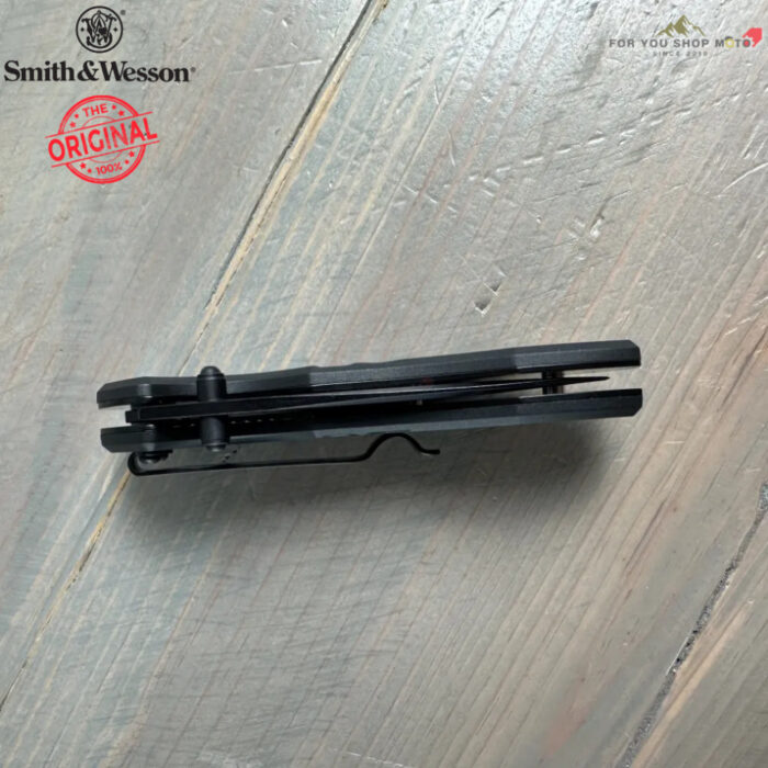 มีดพับ Smith & Wesson M&P Bodyguard MPBG30 Flipper 2.75นิ้ว ใบมีดดำ 8Cr13MoV ด้าม GFN สีดำ Liner Lock 1085890 ของแท้
